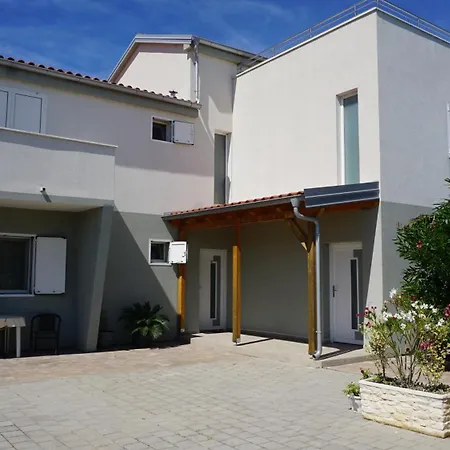 Jurkic Apartman Pakoštane